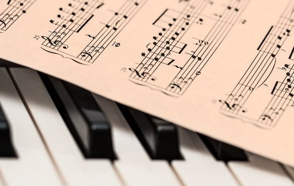 Generálpauza zongoraduó jótékonysági hangversenye